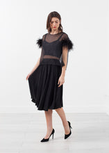 Load image into Gallery viewer, Organza Feather Top