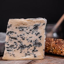 Load image into Gallery viewer, Globetrotter Cheese Club