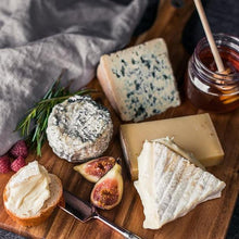 Load image into Gallery viewer, Father's Day Australian Cheese with Wine & Grazing Hamper